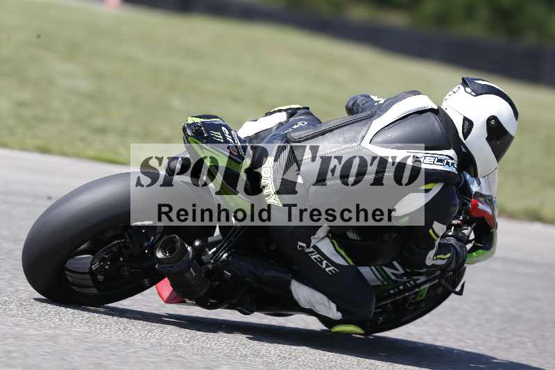 /Archiv-2025/44 09.08.2025 Plüss Moto Sport ADR/Freies Fahren/backside